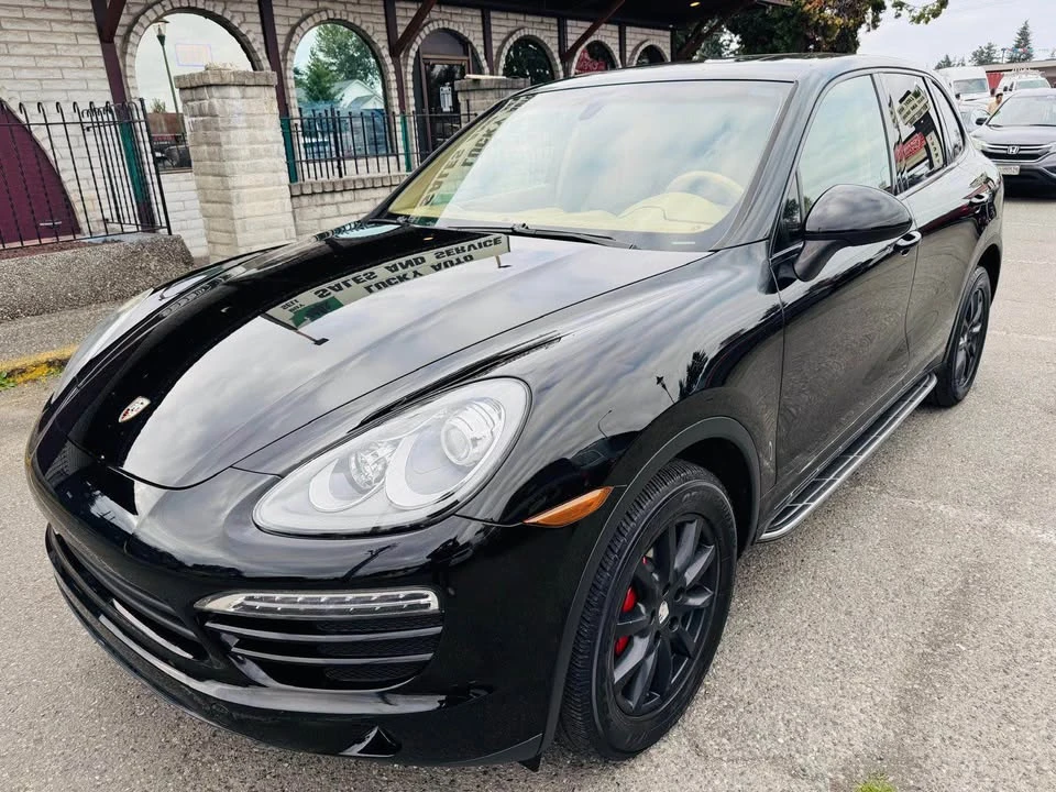 2011 Porsche 958 Cayenne - Image 2 of 16