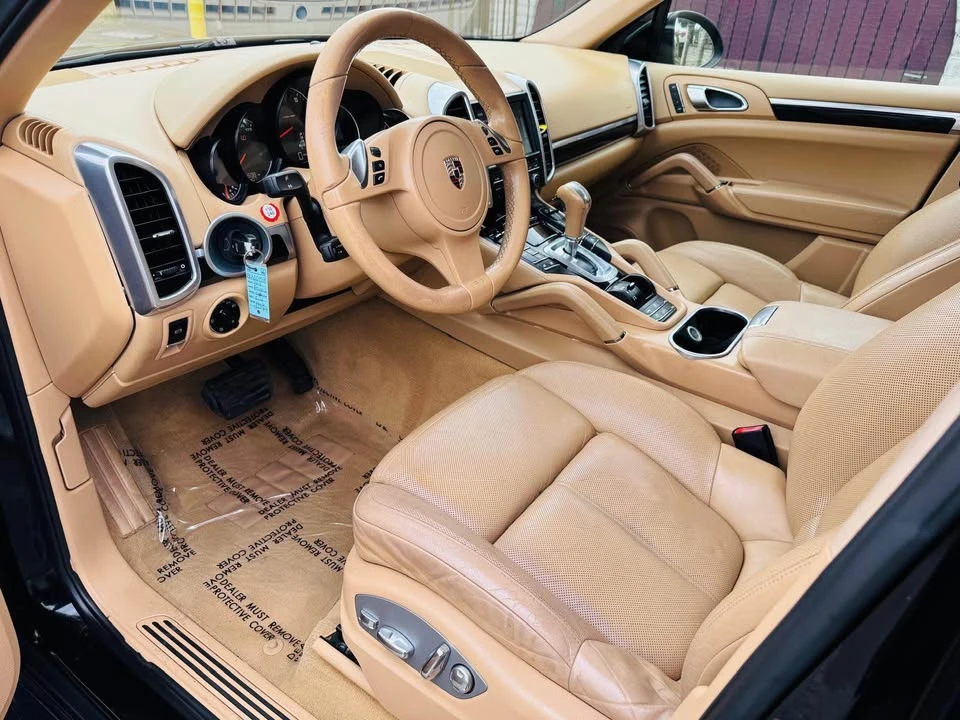 2011 Porsche 958 Cayenne - Image 8 of 14