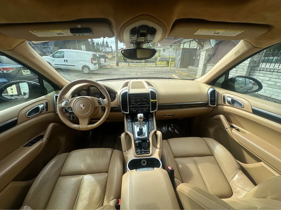 2011 Porsche 958 Cayenne - Image 9 of 14
