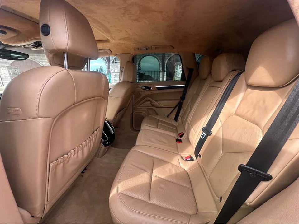 2011 Porsche 958 Cayenne - Image 8 of 14