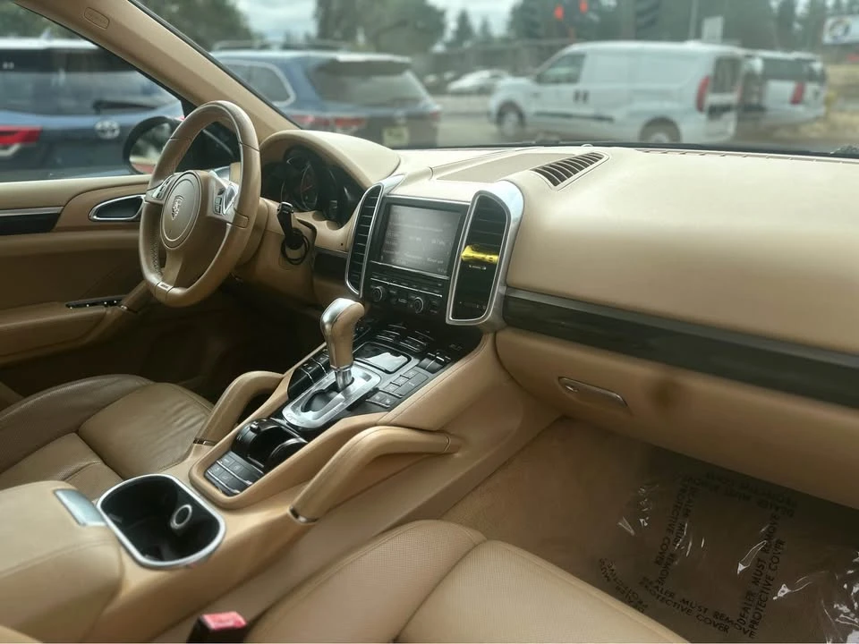 2011 Porsche 958 Cayenne - Image 12 of 14