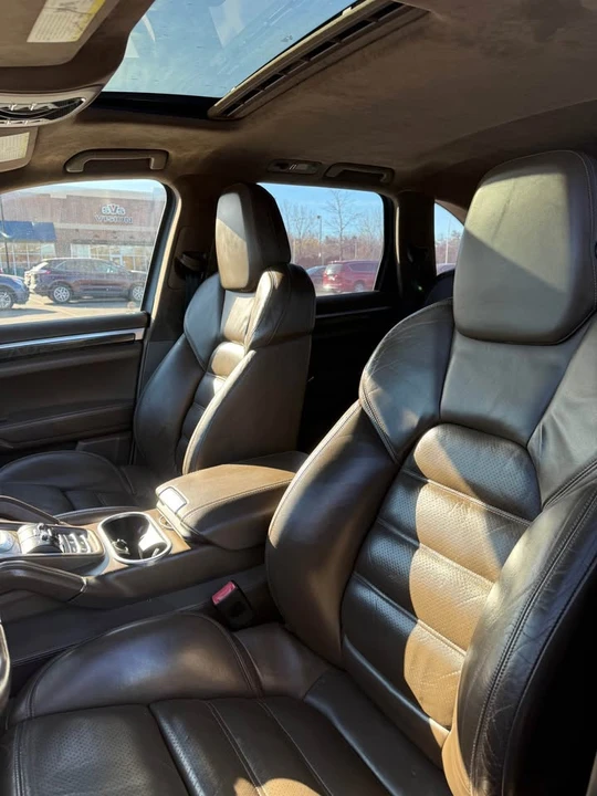 2011 Porsche 958 Cayenne Turbo - Image 11 of 12
