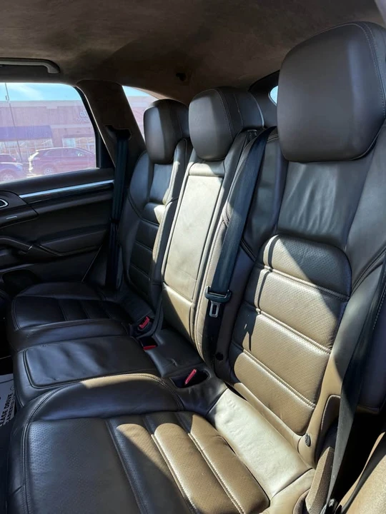 2011 Porsche 958 Cayenne Turbo - Image 10 of 12