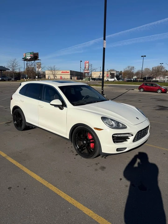 2011 Porsche 958 Cayenne Turbo - Image 3 of 12