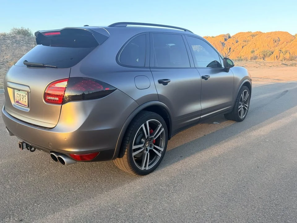 2011 Porsche 958 Cayenne Turbo - Image 9 of 10