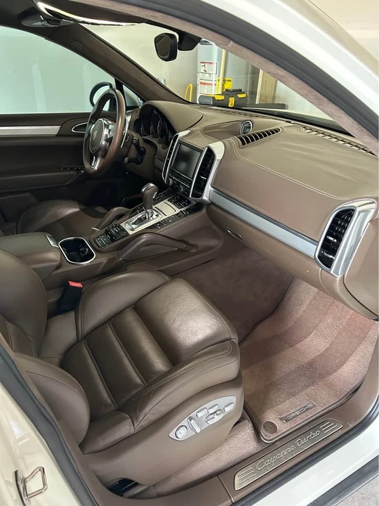 2011 Porsche 958 Cayenne Turbo - Image 11 of 14