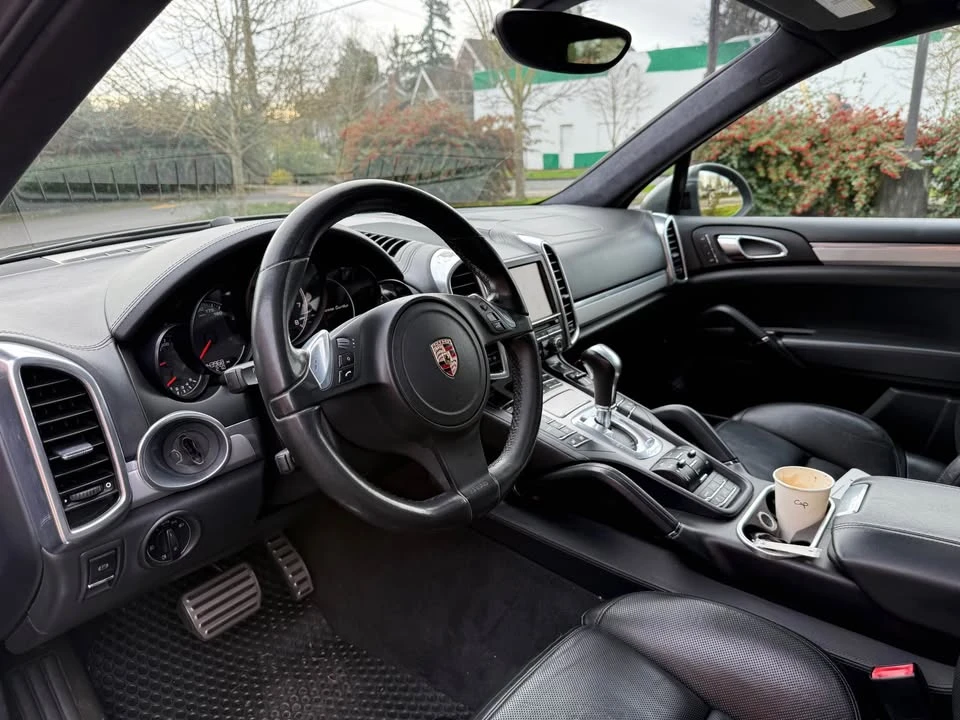 2011 Porsche 958 Cayenne Turbo - Image 12 of 17