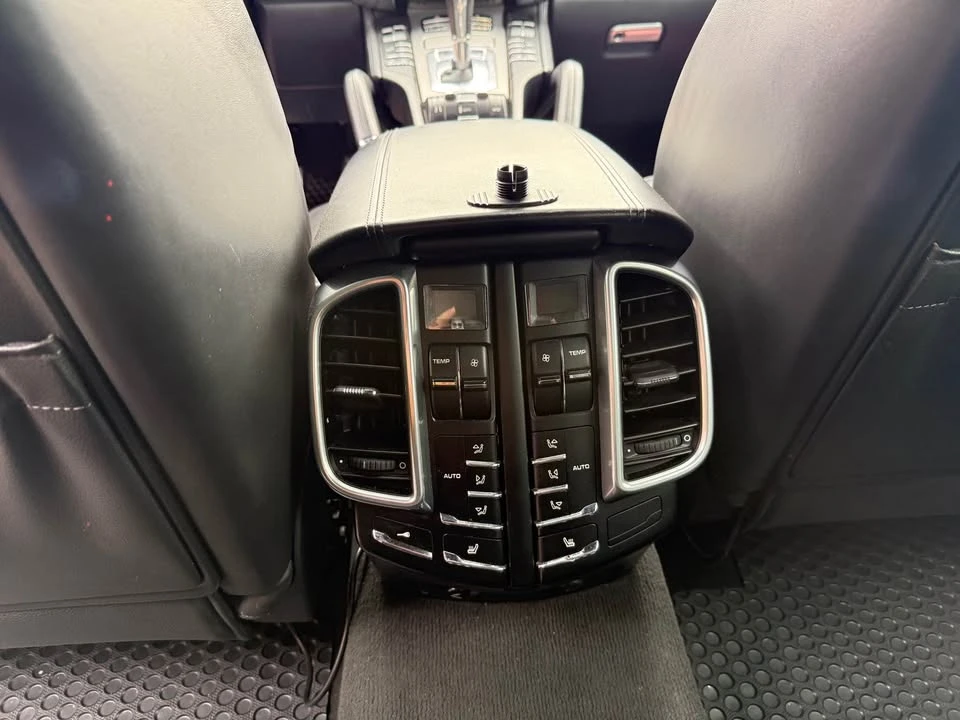 2011 Porsche 958 Cayenne Turbo - Image 15 of 17
