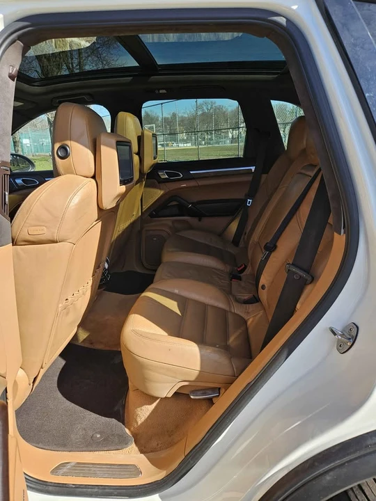 2011 Porsche 958 Cayenne Turbo - Image 14 of 20