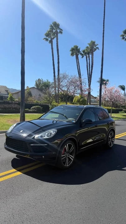 2011 Porsche 958 Cayenne Turbo - Image 2 of 17