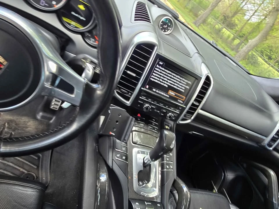 2011 Porsche 958 Cayenne Turbo - Image 11 of 15