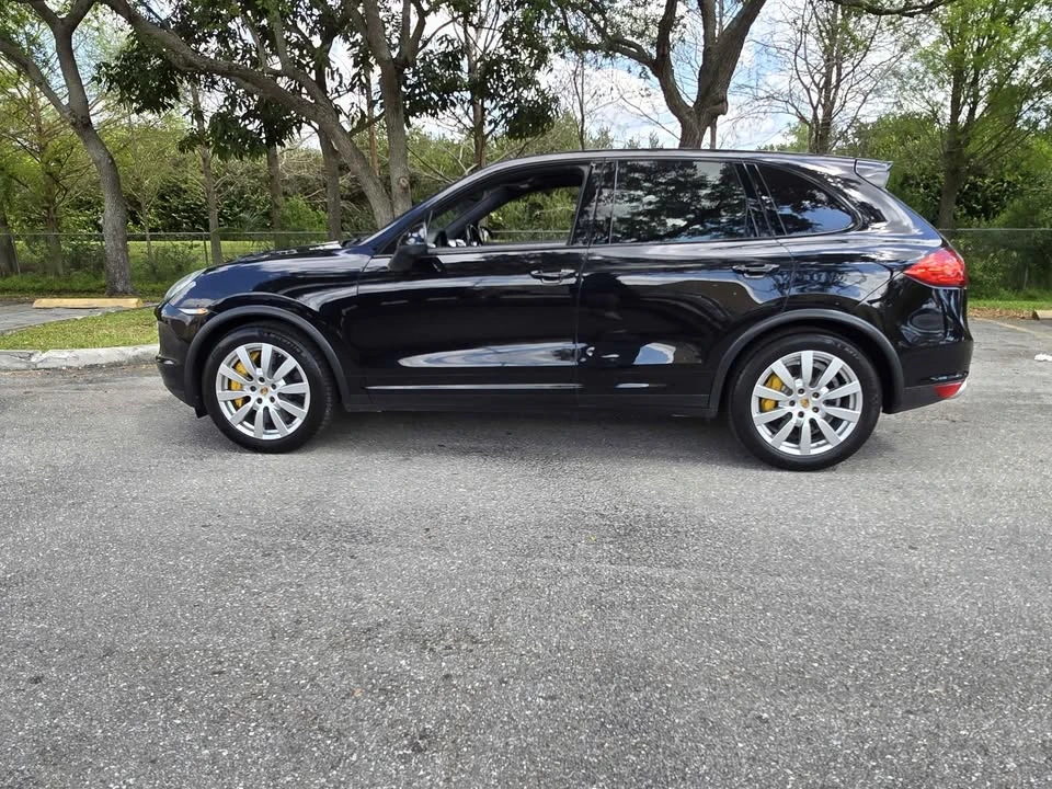2011 Porsche 958 Cayenne Turbo - Image 7 of 15