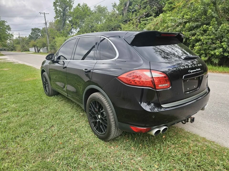 2011 Porsche 958 Cayenne Turbo - Image 6 of 20