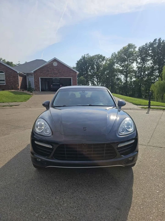 2011 Porsche 958 Cayenne Turbo - Image 2 of 9