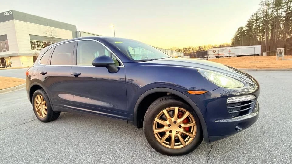 2011 Porsche 958 Cayenne - Image 2 of 19
