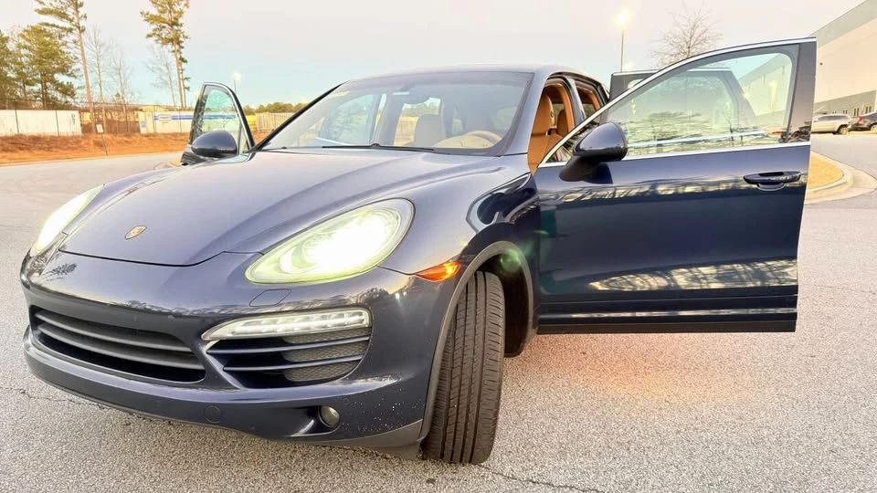 2011 Porsche 958 Cayenne - Image 8 of 19