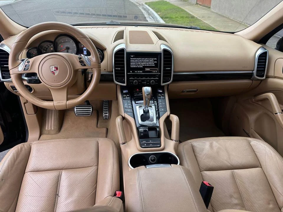 2011 Porsche 958 Cayenne S - Image 5 of 10