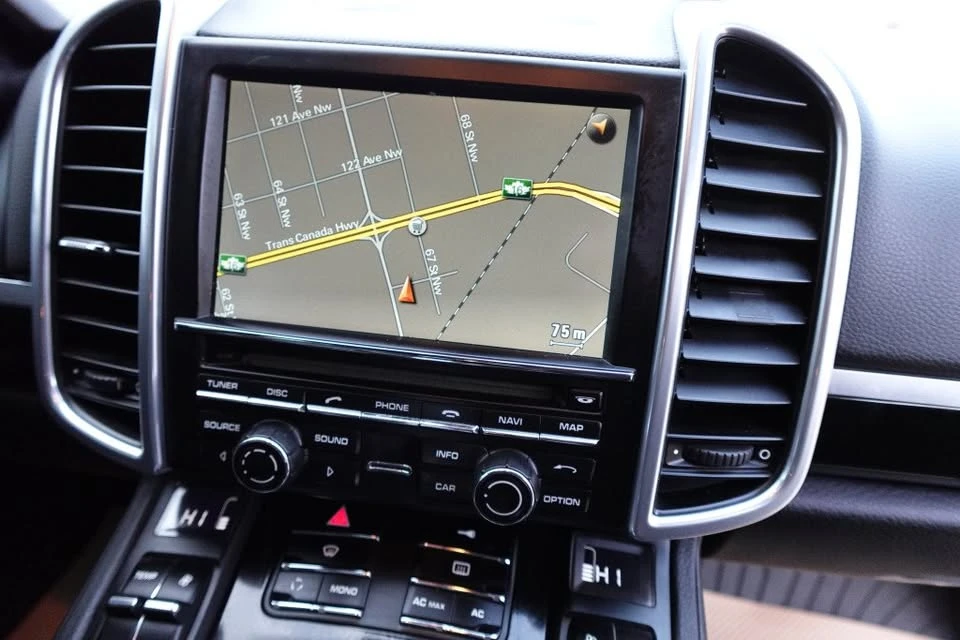 2011 Porsche 958 Cayenne - Image 6 of 20