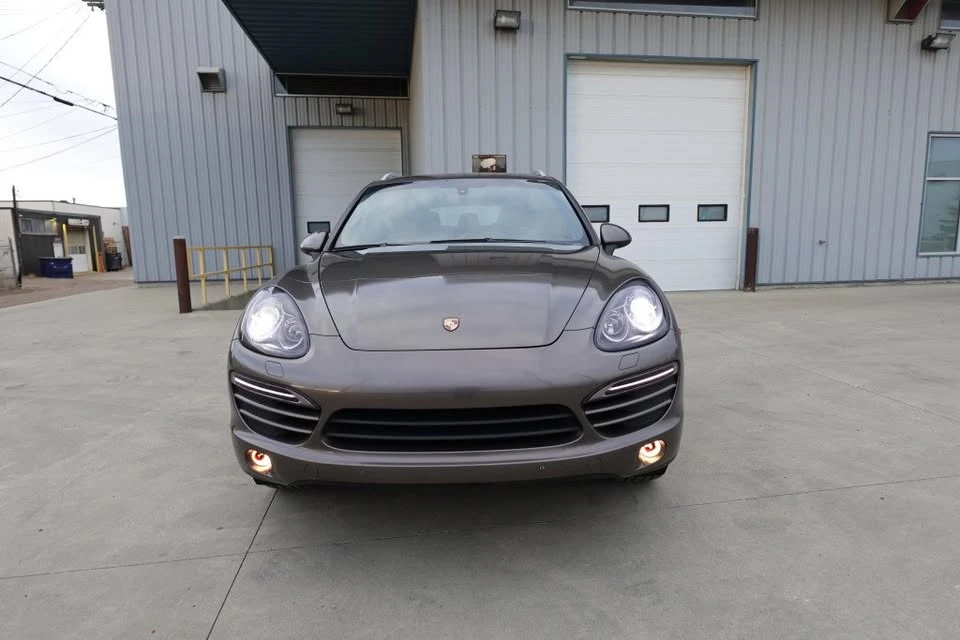 2011 Porsche 958 Cayenne - Image 14 of 20