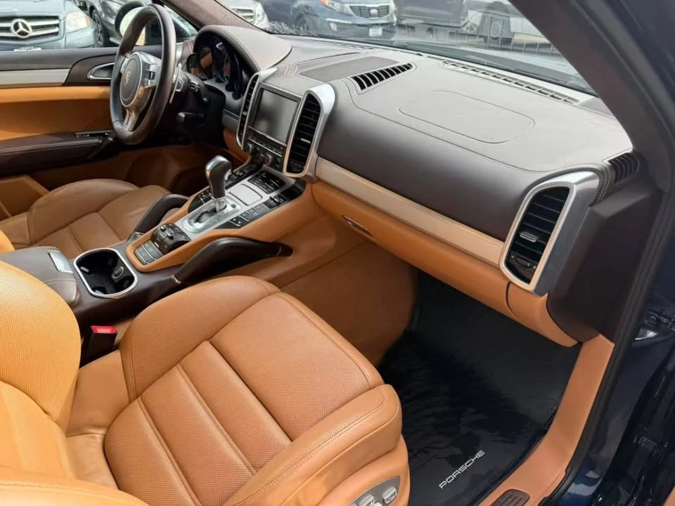 2011 Porsche 958 Cayenne Turbo - Image 19 of 20