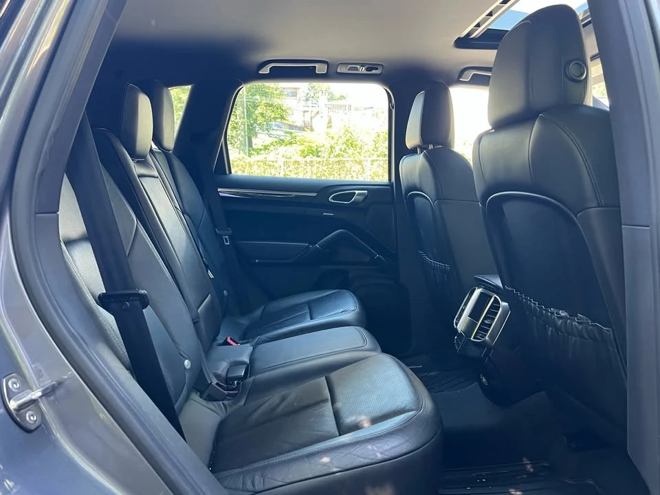 2011 Porsche 958 Cayenne - Image 13 of 20