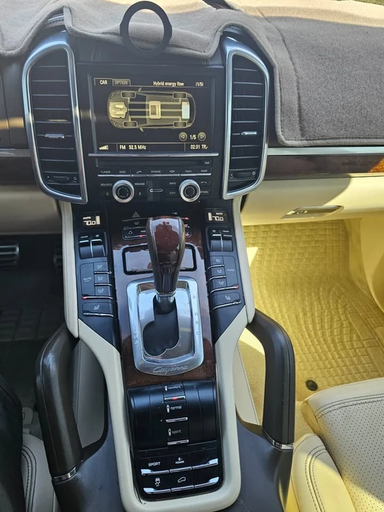 2011 Porsche 958 Cayenne - Image 18 of 18