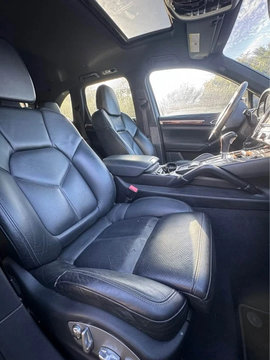 2011 Porsche 958 Cayenne - Image 3 of 14
