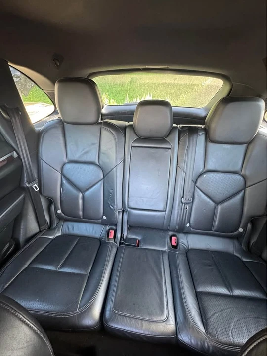 2011 Porsche 958 Cayenne - Image 6 of 14