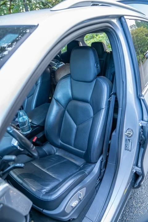 2011 Porsche 958 Cayenne S - Image 11 of 12