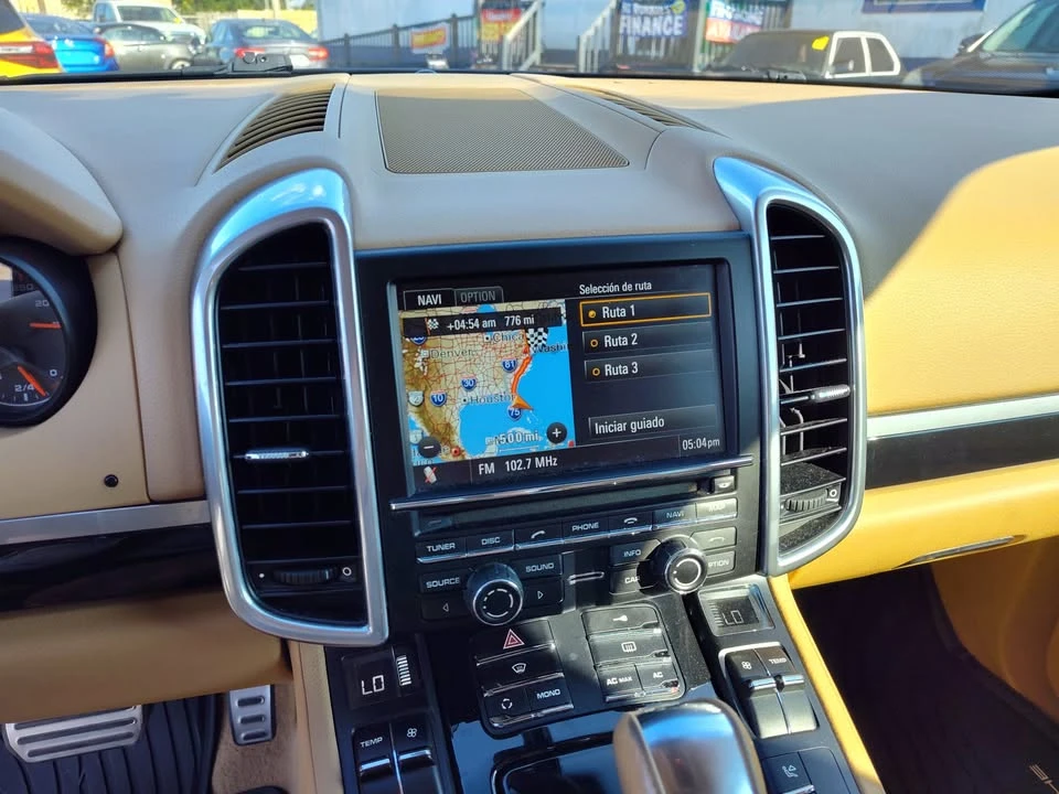 2011 Porsche 958 Cayenne S - Image 11 of 20