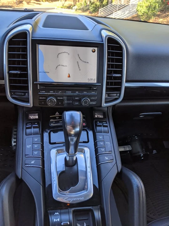 2011 Porsche 958 Cayenne S - Image 6 of 14