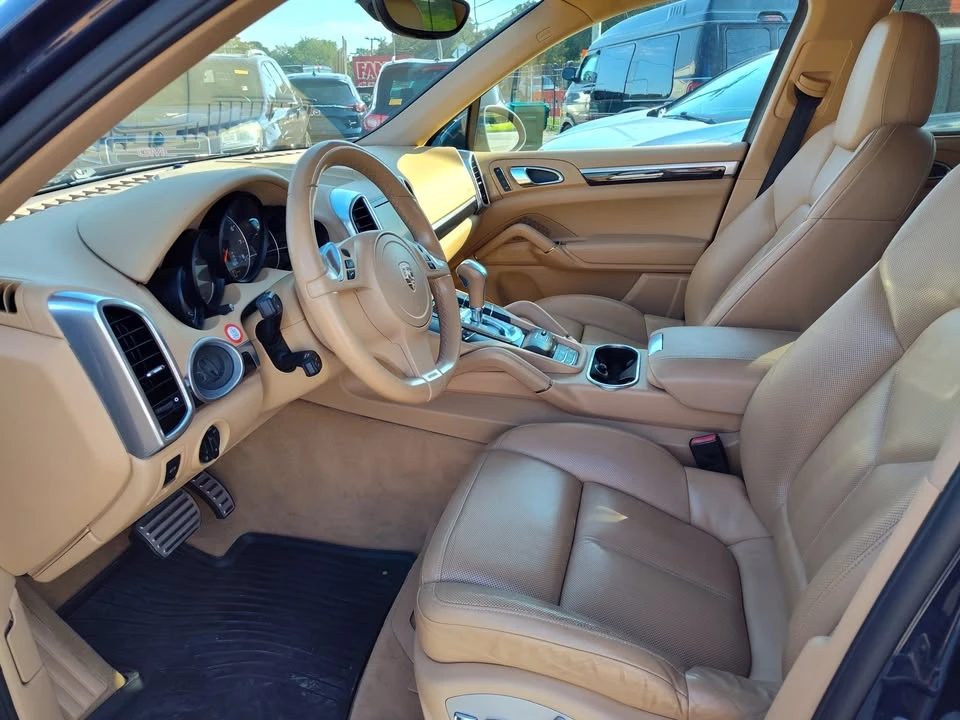2011 Porsche 958 Cayenne S - Image 8 of 20