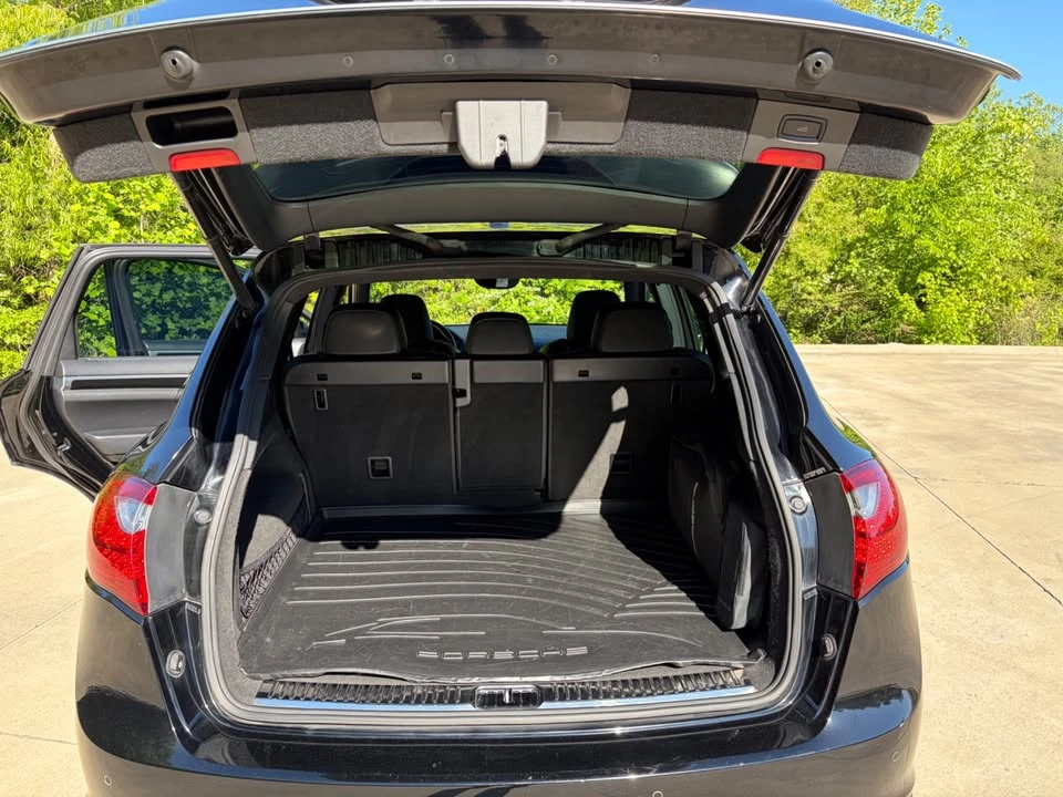 2011 Porsche 958 Cayenne S - Image 9 of 19