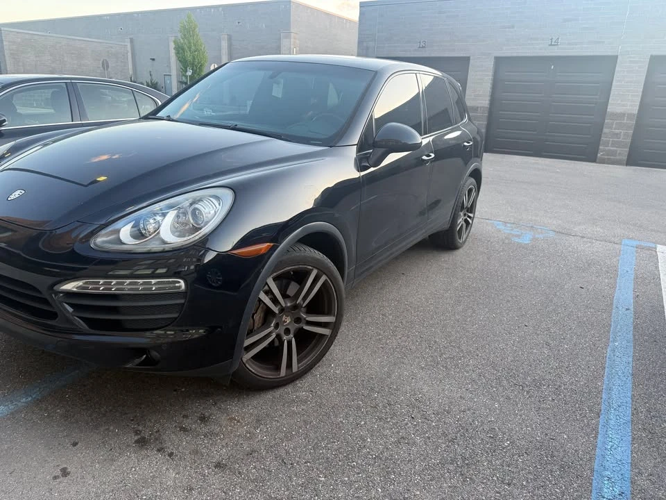 2011 Porsche 958 Cayenne S - Image 5 of 9