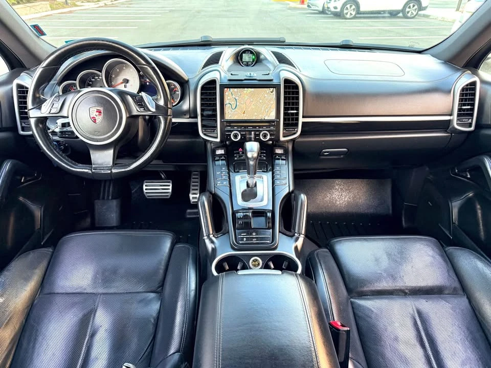 2011 Porsche 958 Cayenne S - Image 2 of 20