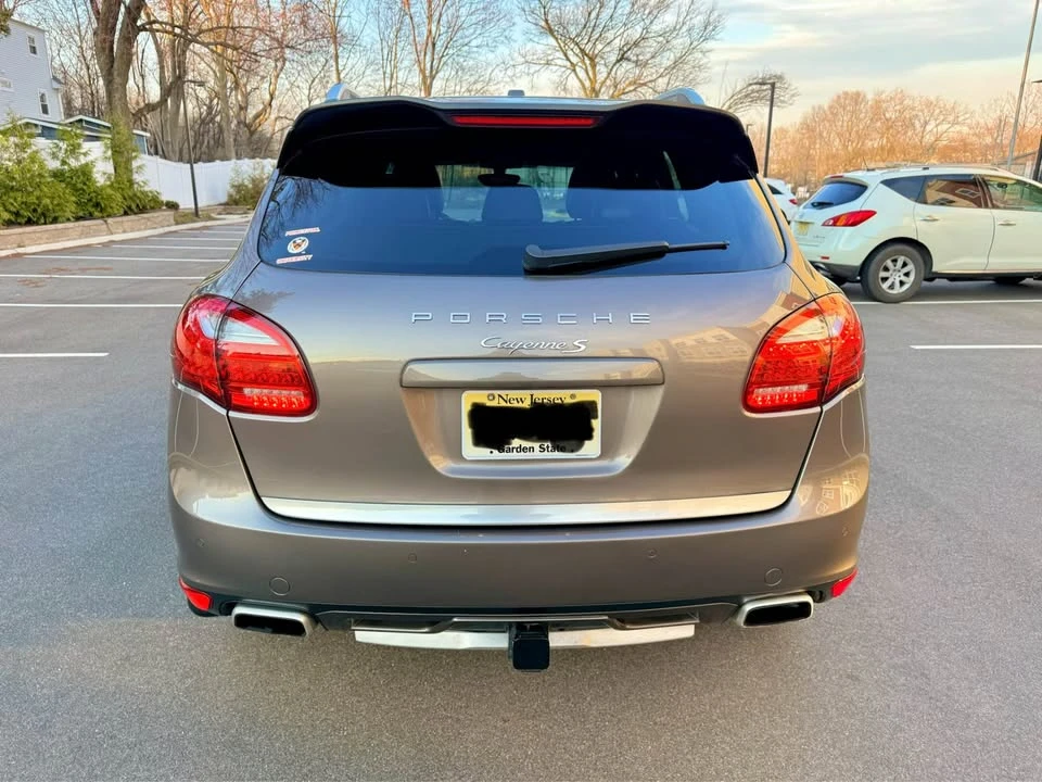 2011 Porsche 958 Cayenne S - Image 5 of 20
