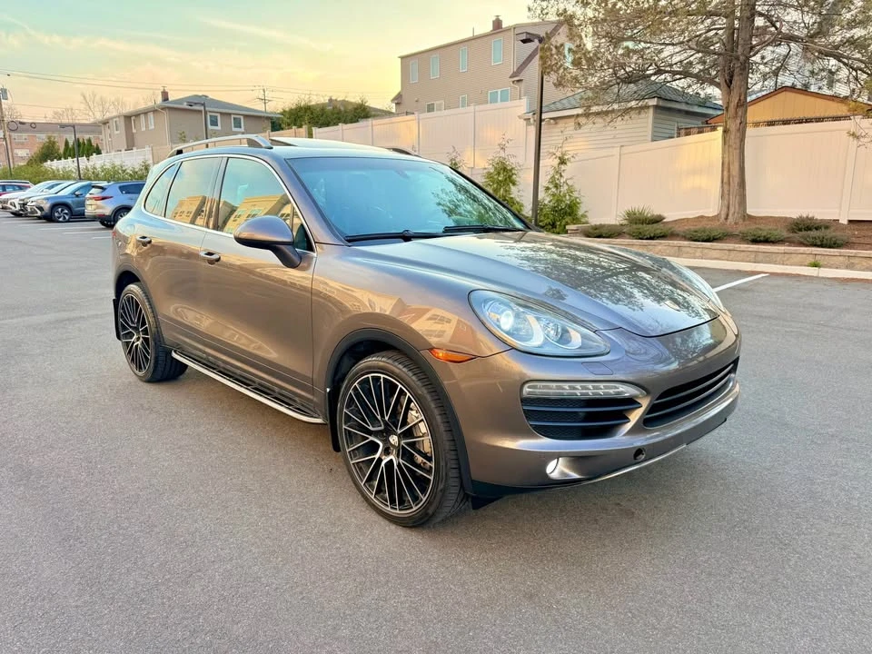 2011 Porsche 958 Cayenne S - Image 8 of 20