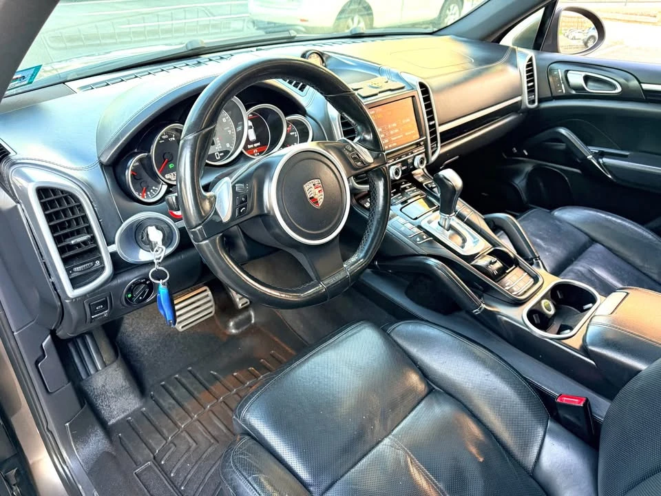 2011 Porsche 958 Cayenne S - Image 11 of 20