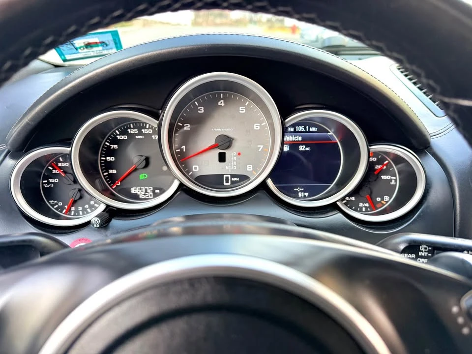 2011 Porsche 958 Cayenne S - Image 17 of 20