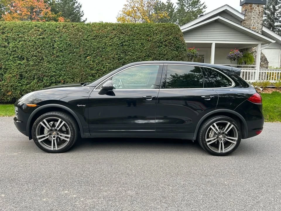 2011 Porsche 958 Cayenne S - Image 8 of 20