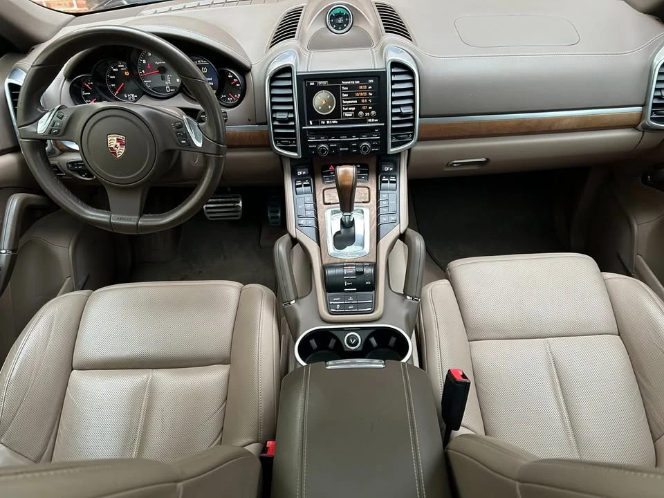 2011 Porsche 958 Cayenne S - Image 9 of 20
