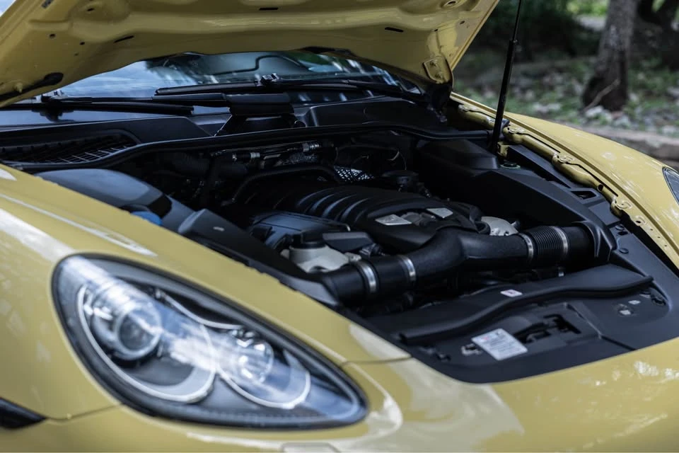 2011 Porsche 958 Cayenne S - Image 12 of 20