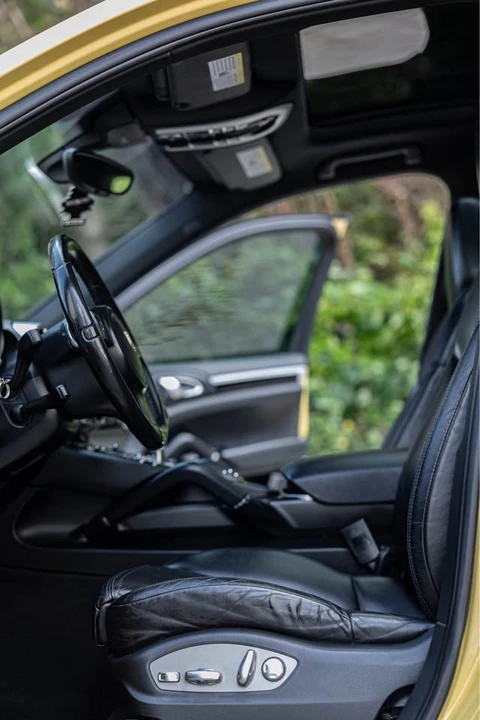2011 Porsche 958 Cayenne S - Image 15 of 20