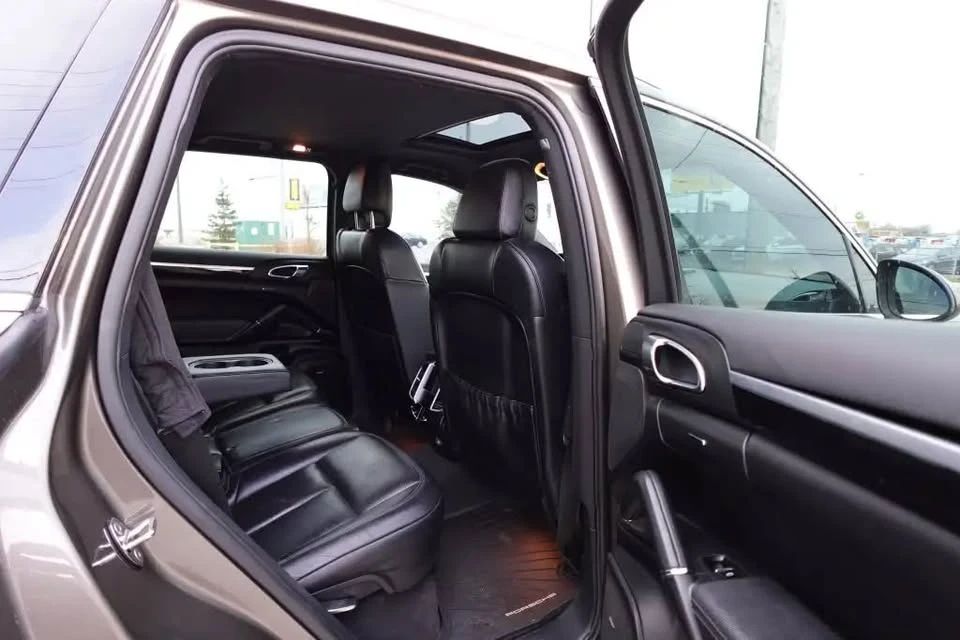 2011 Porsche 958 Cayenne - Image 5 of 10