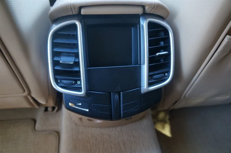 2011 Porsche 958 Cayenne - Image 17 of 20