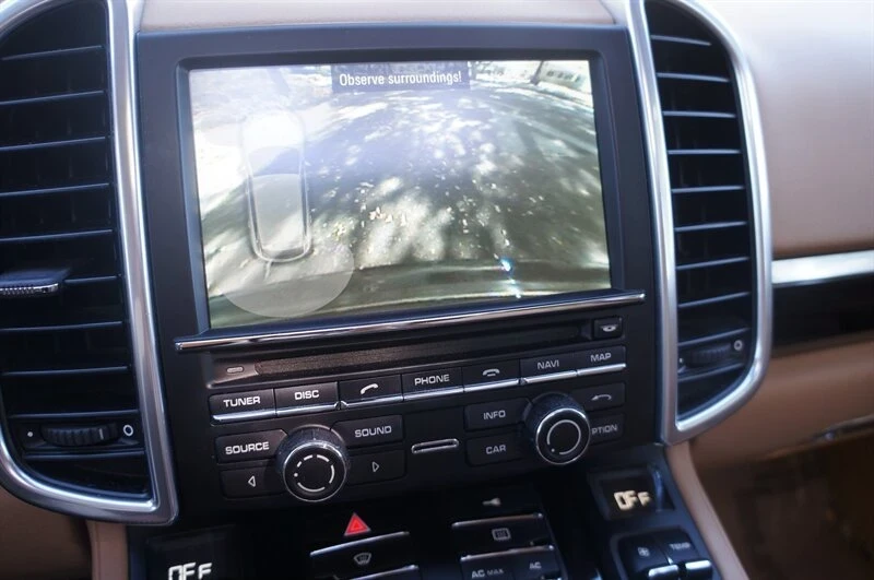 2011 Porsche 958 Cayenne - Image 13 of 20