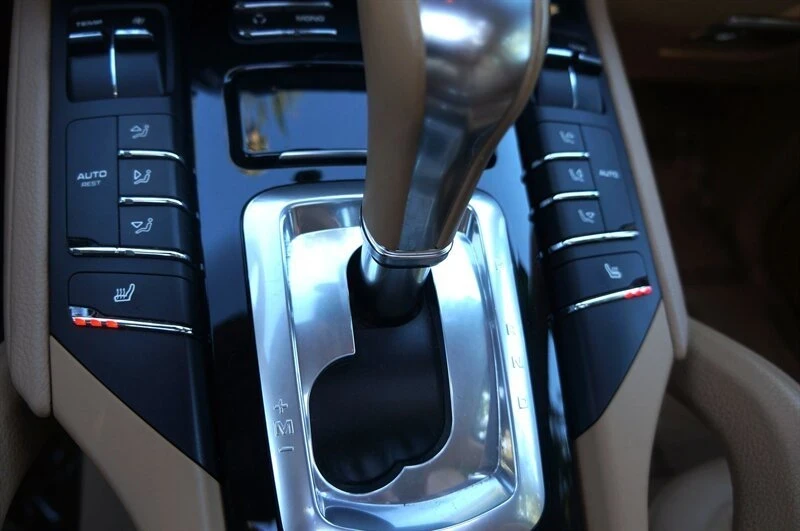2011 Porsche 958 Cayenne - Image 15 of 20