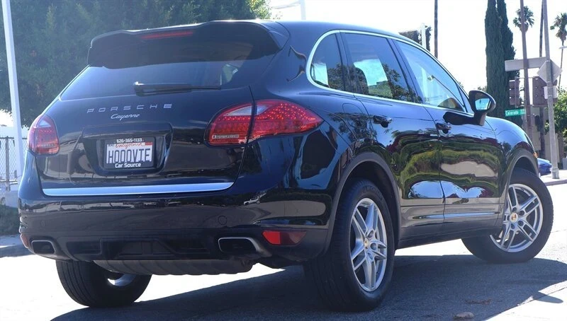 2011 Porsche 958 Cayenne - Image 4 of 20