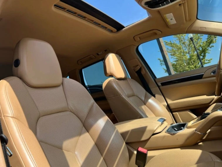 2011 Porsche 958 Cayenne - Image 14 of 20