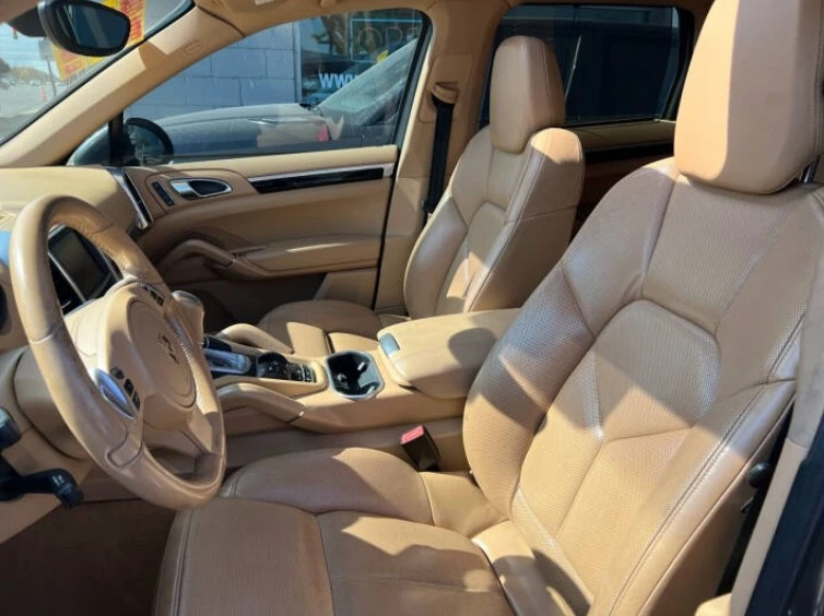 2011 Porsche 958 Cayenne - Image 9 of 20